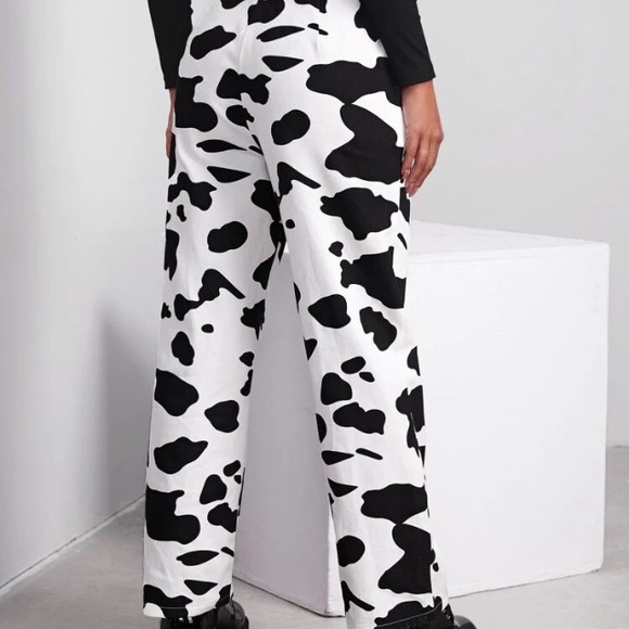 Blank and white cow printed pants from Shein - Picture 2 of 2